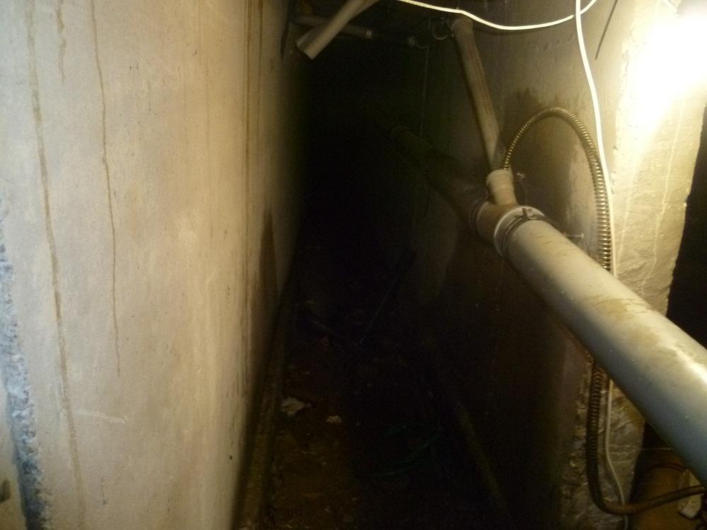 Не удобно чистить канализации в подвале метр высота которого